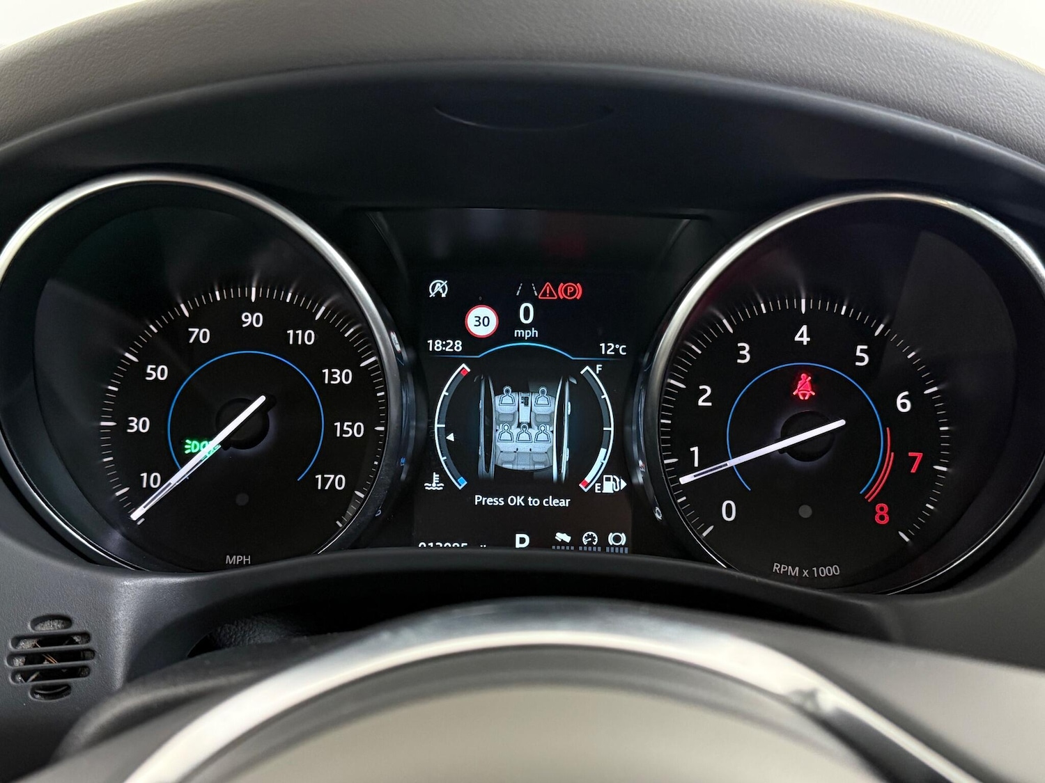 Used Jaguar XE 2019 for sale - 77182935: Photo 19