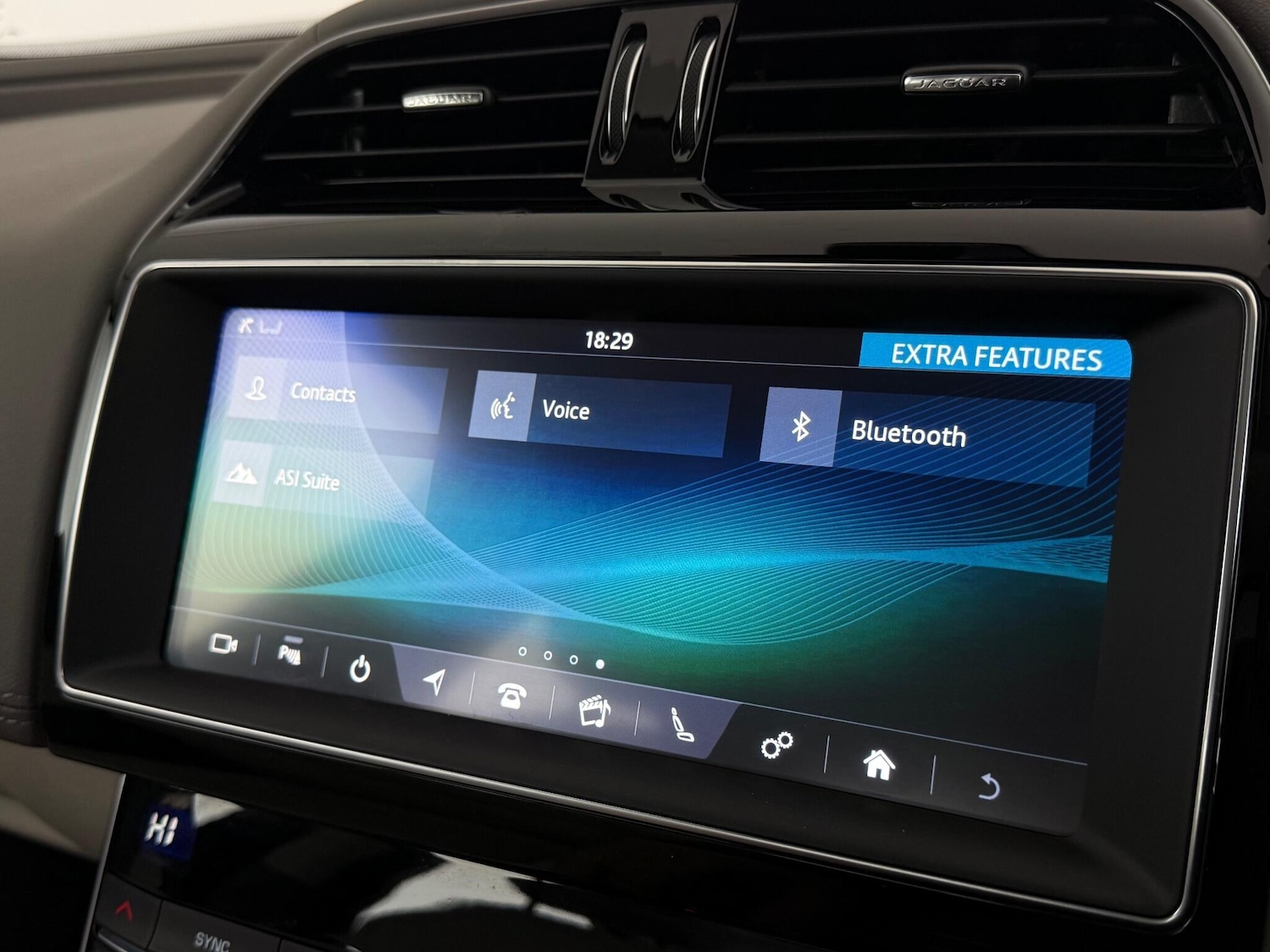 Used Jaguar XE 2019 for sale - 77182935: Photo 27