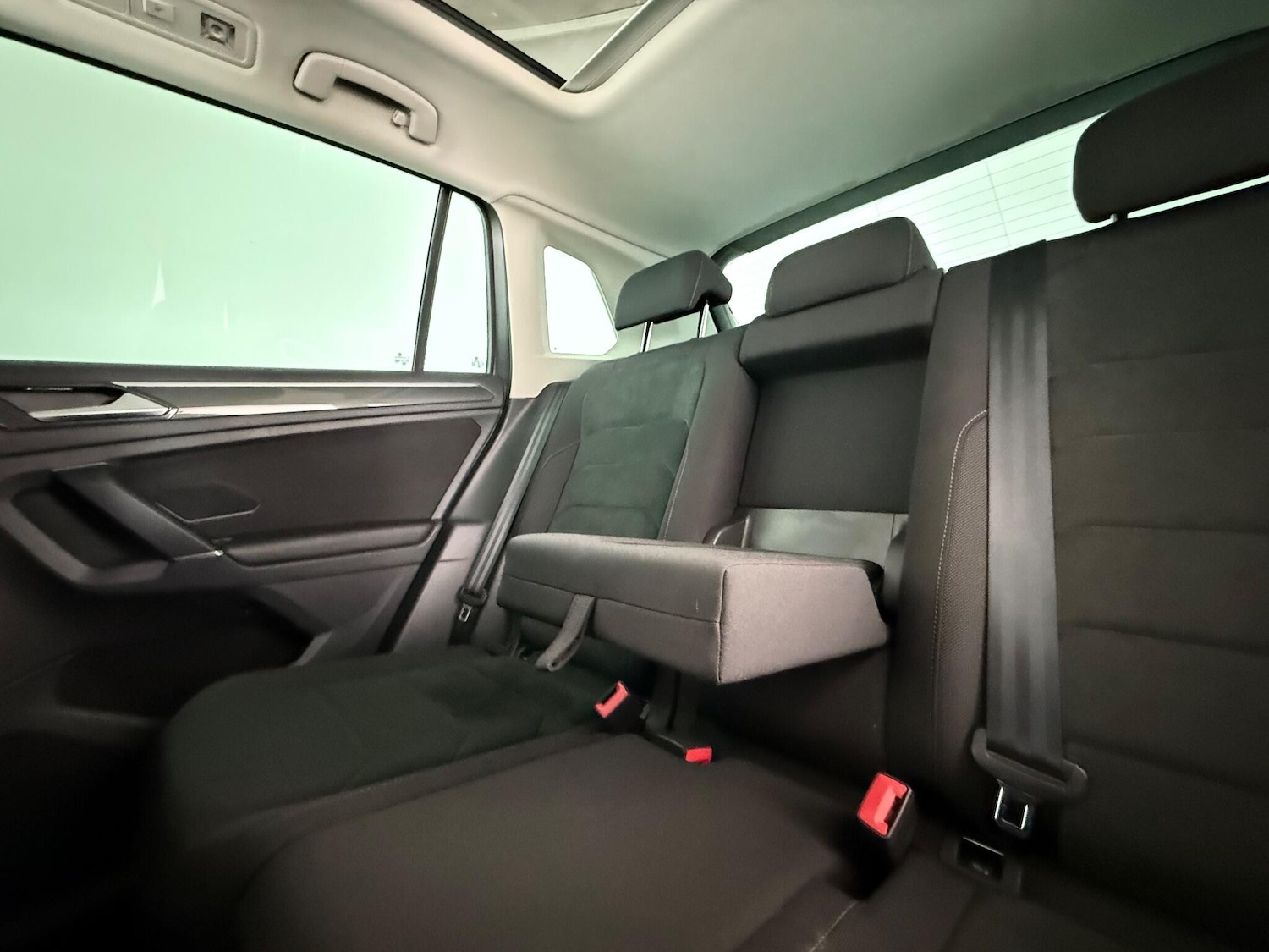 Used Volkswagen Tiguan 2018 for sale - 77054001: Photo 17