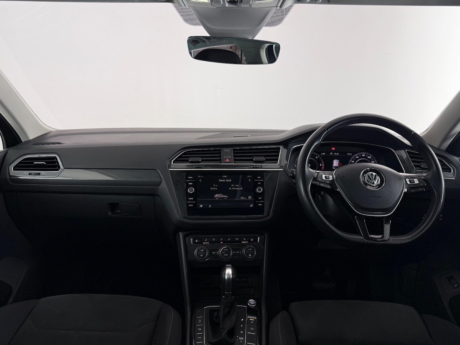 Used Volkswagen Tiguan 2018 for sale - 77054001: Photo 22