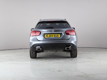 Used Mercedes-Benz GLA 2020 for sale - 78505077: Photo