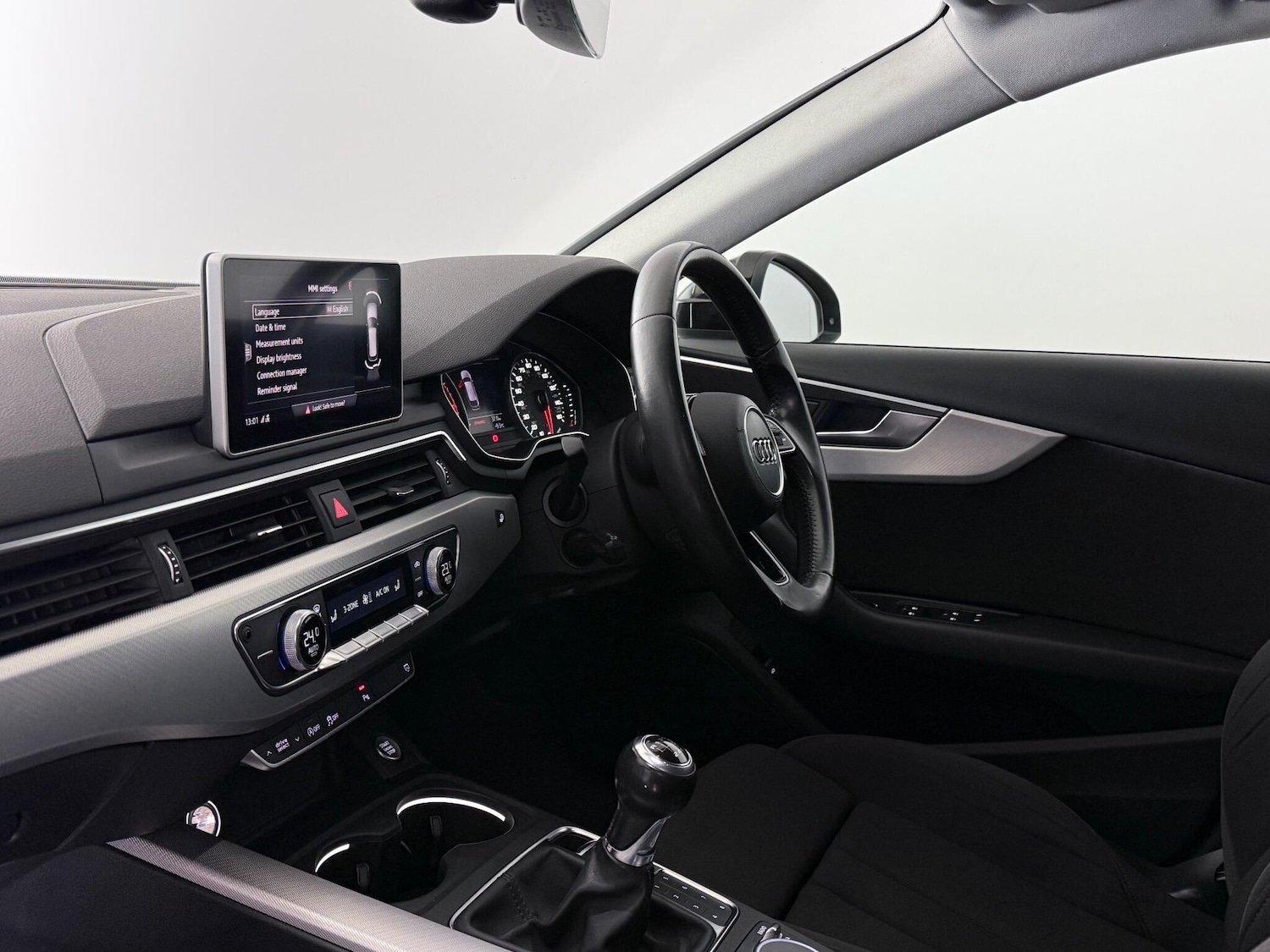 Used Audi A4 Avant 2016 for sale - 77222463: Photo 18