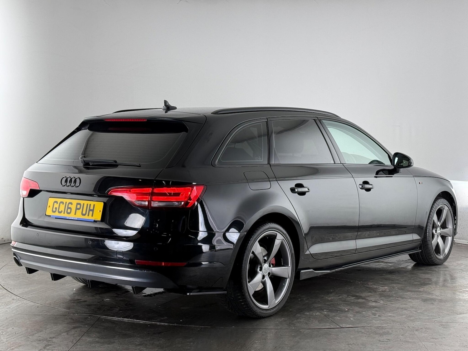 Used Audi A4 Avant 2016 for sale - 77222463: Photo 6