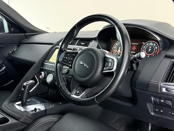 Used Jaguar E-Pace 2018 for sale - 79037423: Photo