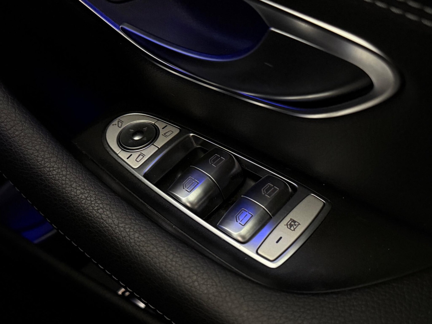 Used Mercedes-Benz E Class 2018 for sale - 76466746: Photo 31