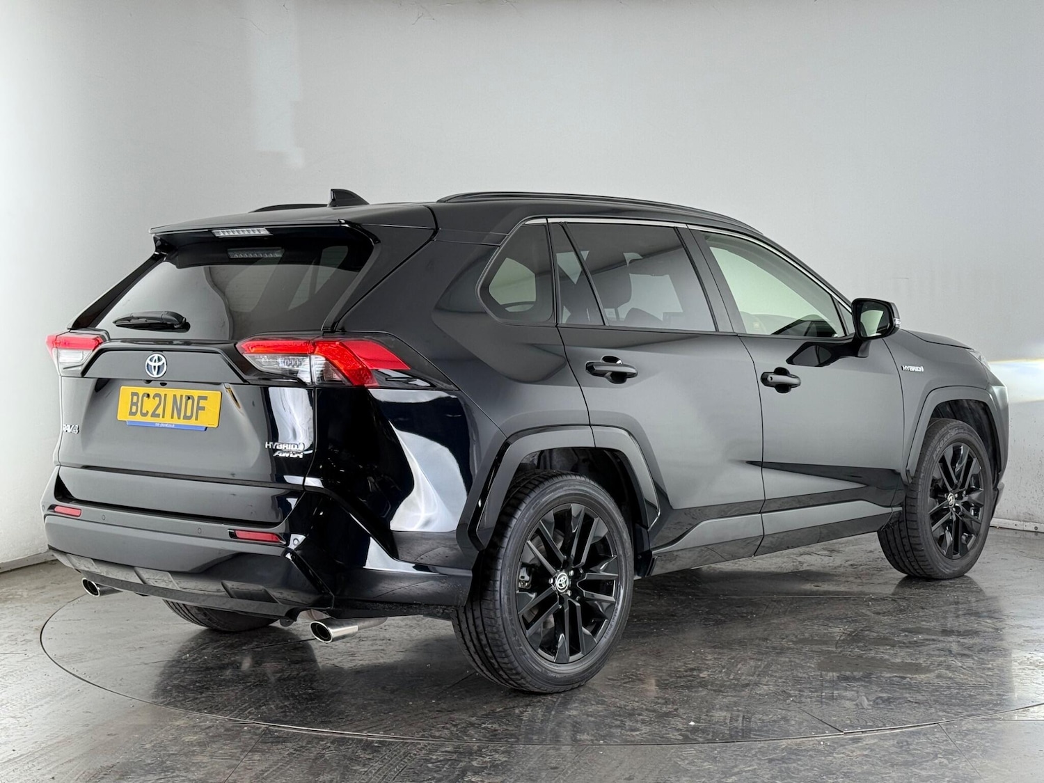 Used Toyota RAV4 2021 for sale - 77216531: Photo 4