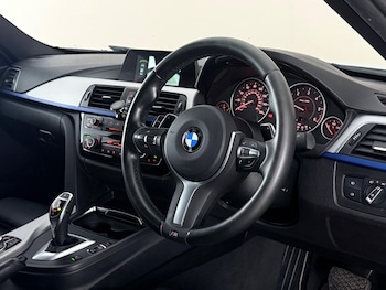 Used BMW 3 Series 2018 for sale - 79337860: Photo