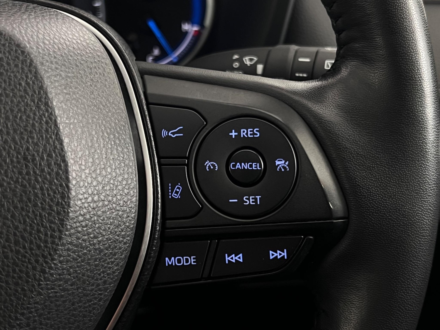 Used Toyota RAV4 2022 for sale - 77182803: Photo 23