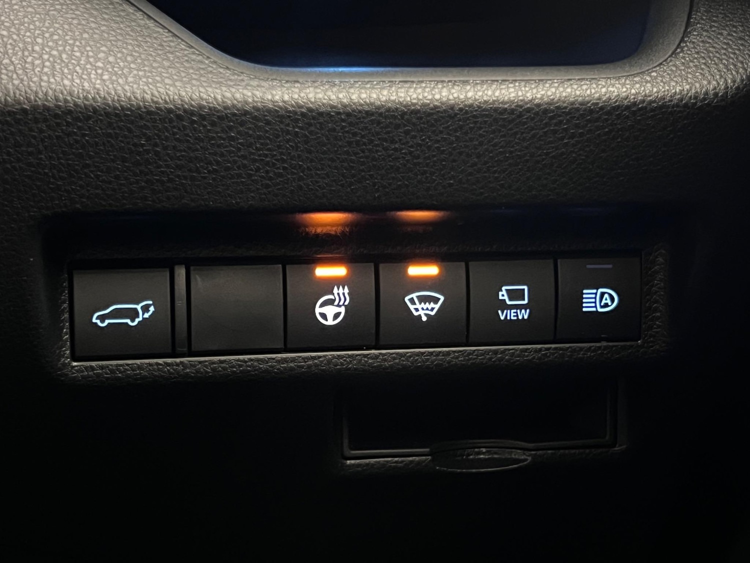 Used Toyota RAV4 2022 for sale - 77182803: Photo 38