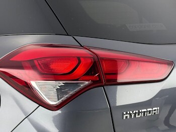 Used Hyundai i20 2018 for sale - 77684474: Photo