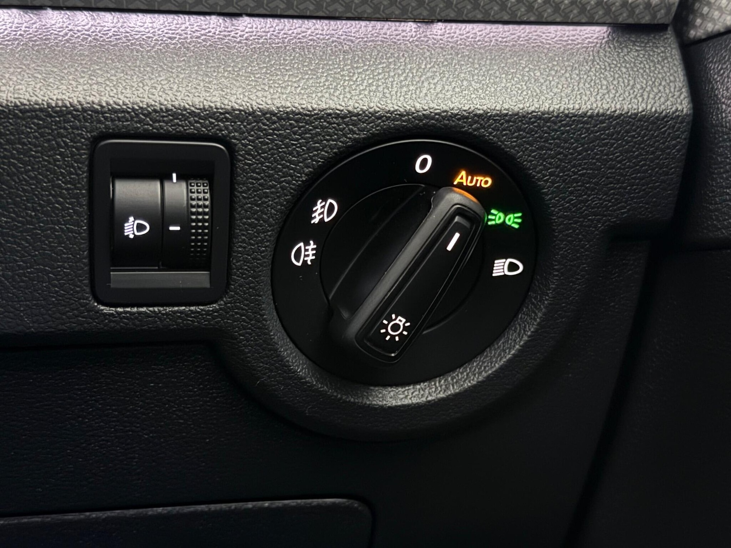 Used Volkswagen T-Cross 2024 for sale - 77456603: Photo 18