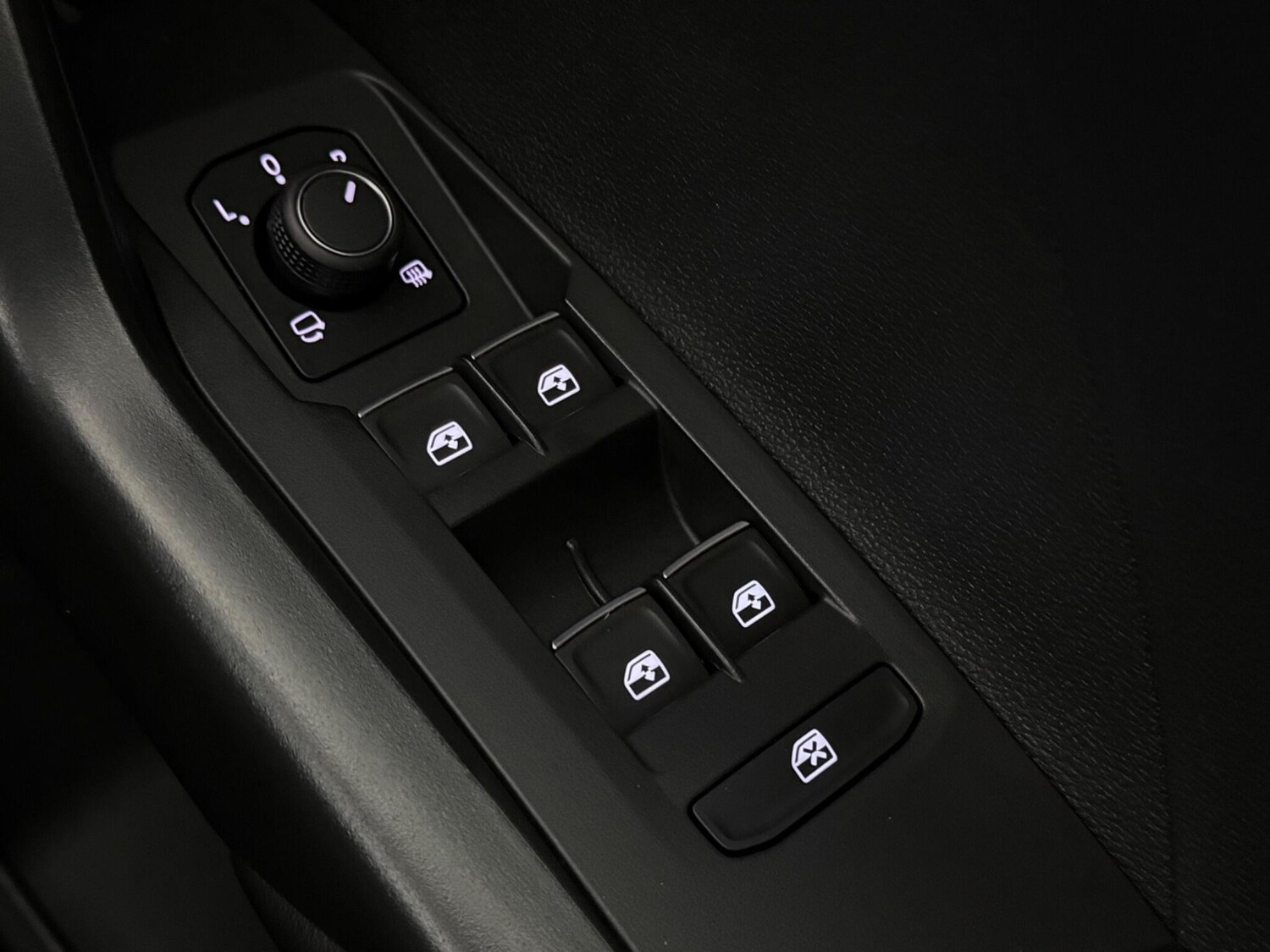 Used Volkswagen T-Cross 2024 for sale - 77456603: Photo 19