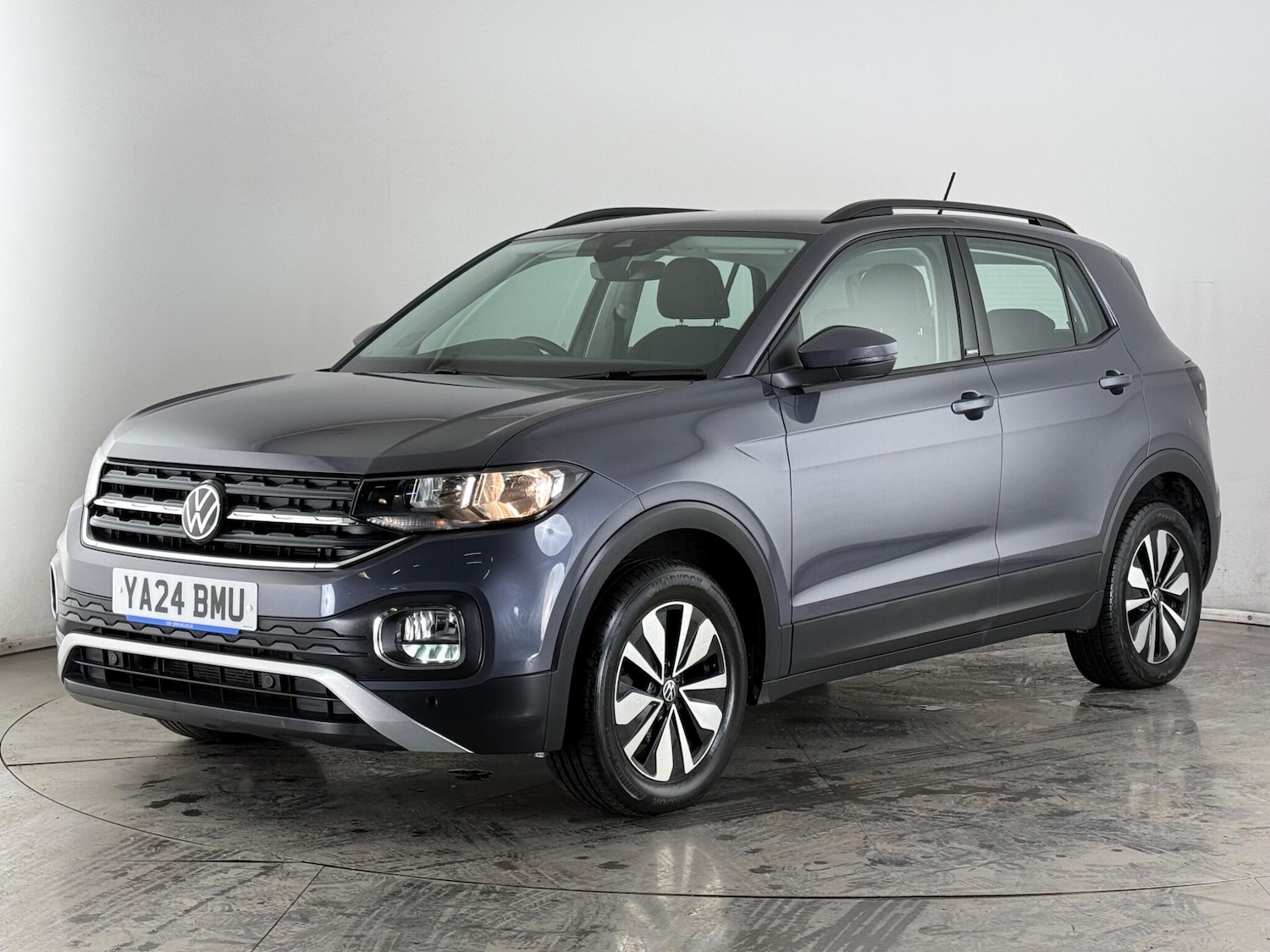Used Volkswagen T-Cross 2024 for sale - 77456603: Photo 2
