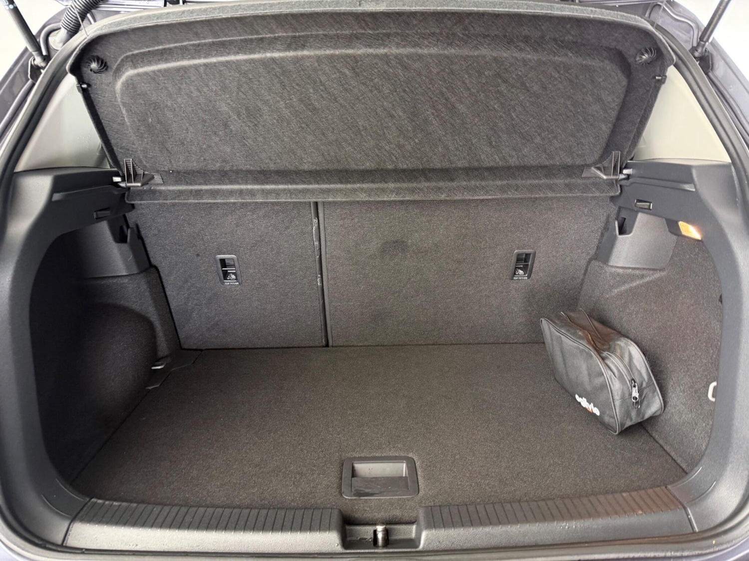 Used Volkswagen T-Cross 2024 for sale - 77456603: Photo 9