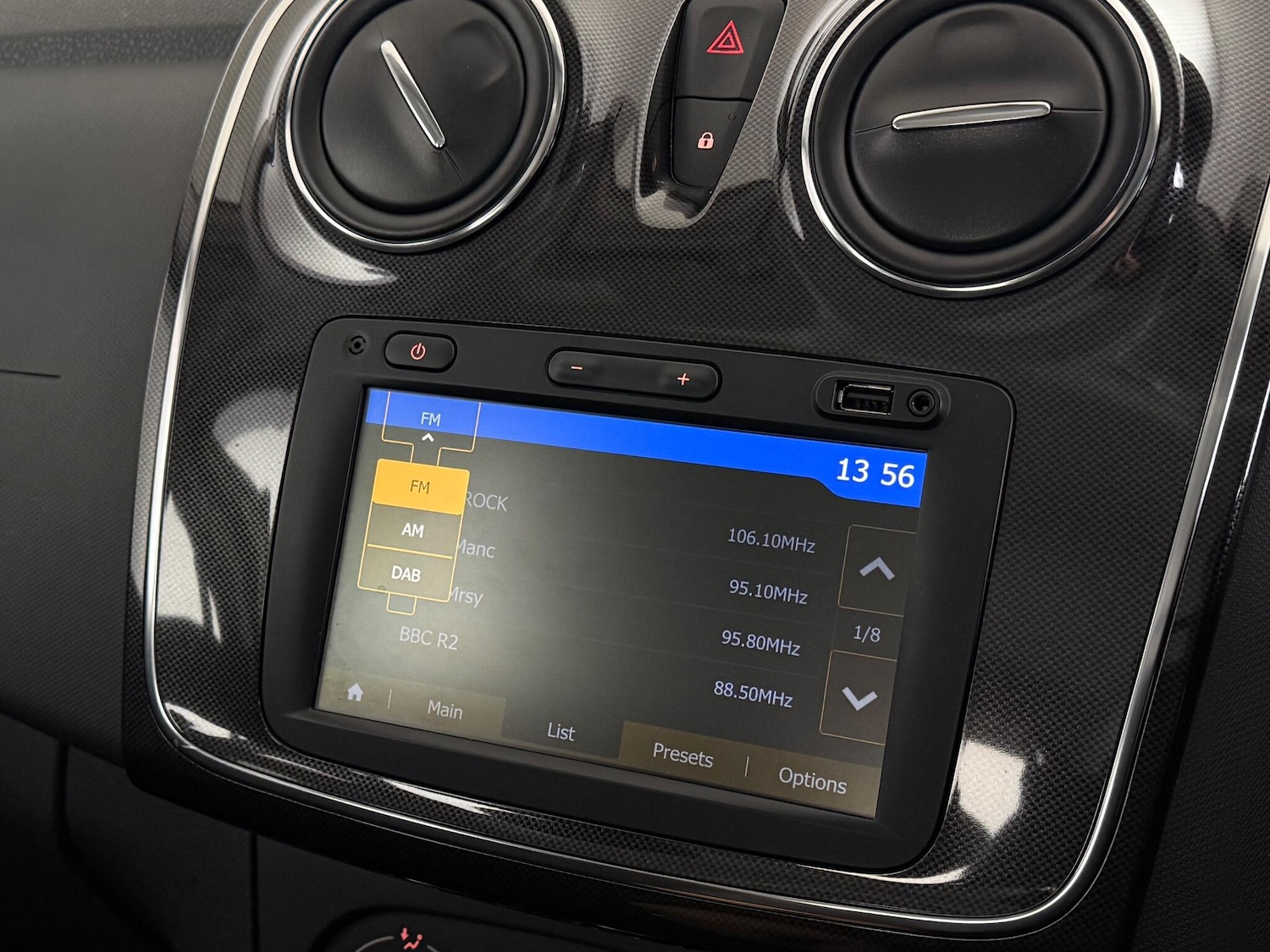 Used Dacia Sandero 2020 for sale - 77221542: Photo 25