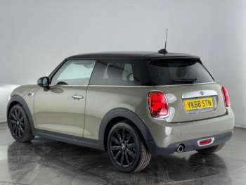 Used MINI Hatch 2019 for sale - 74734149: Photo