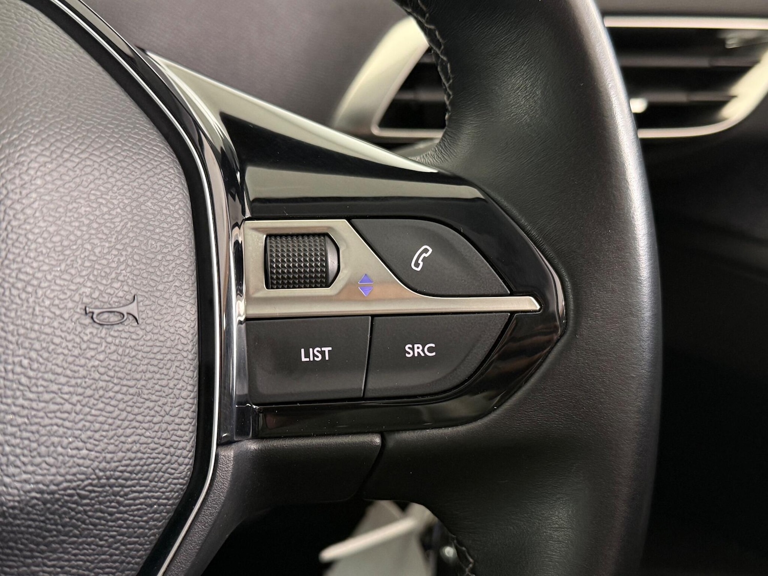 Used Peugeot 3008 2020 for sale - 77217190: Photo 19