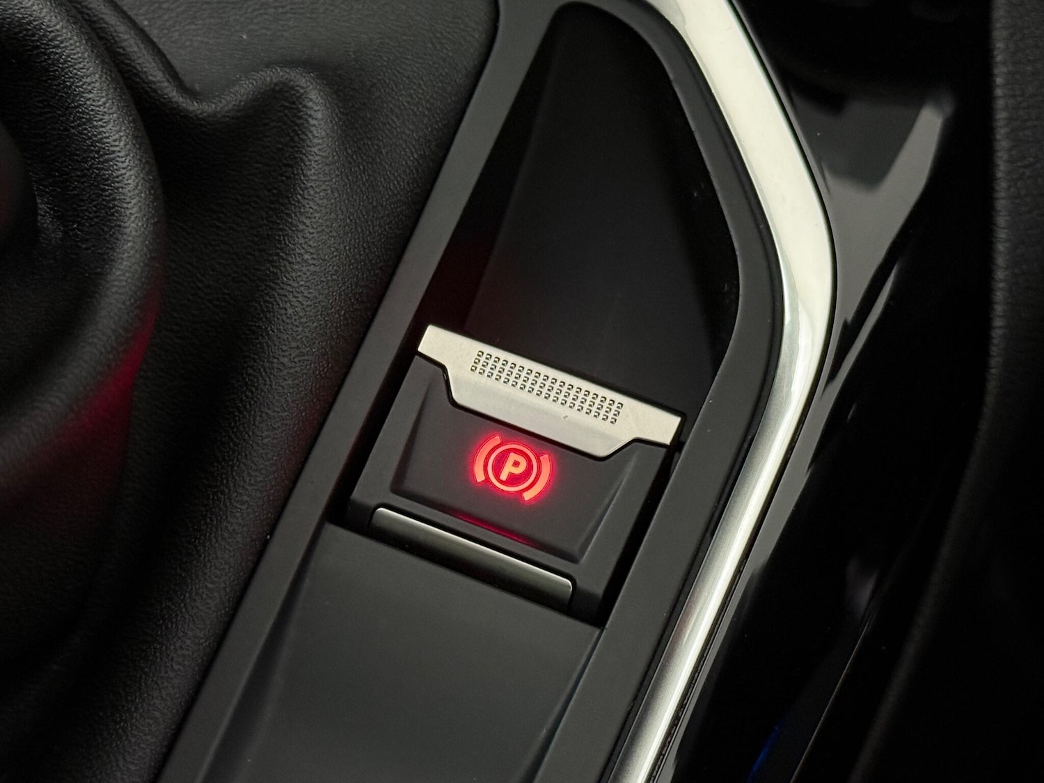 Used Peugeot 3008 2020 for sale - 77217190: Photo 30