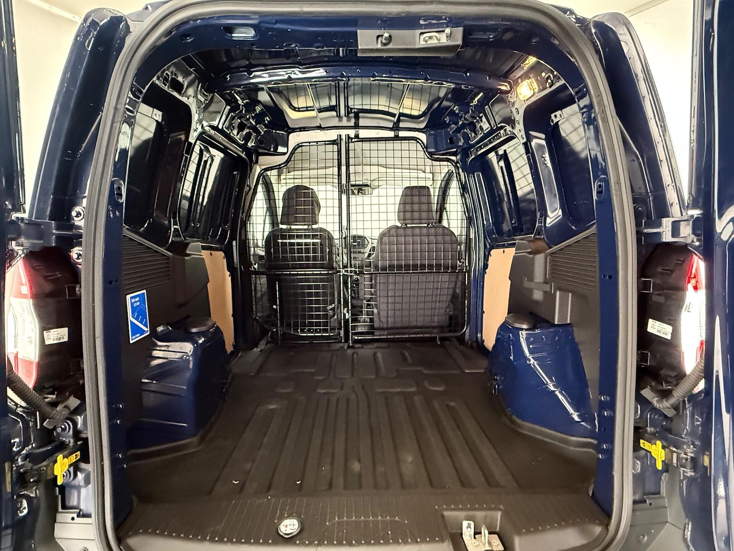 Used Ford Transit Courier 2021 for sale - 76645444: Photo 12