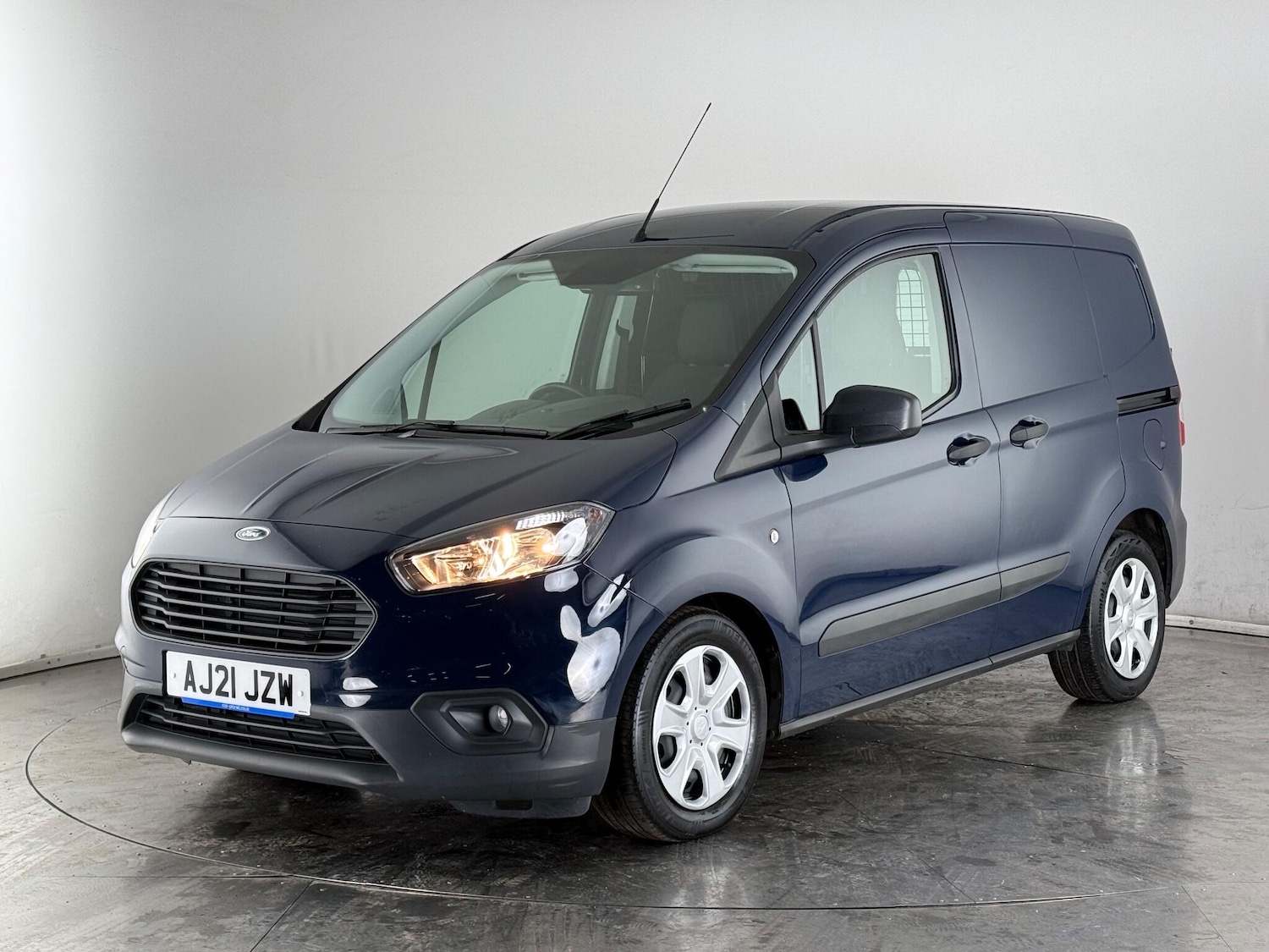 Used Ford Transit Courier 2021 for sale - 76645444: Photo 3
