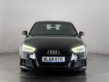 Used Audi A3 2018 for sale - 77260031: Photo