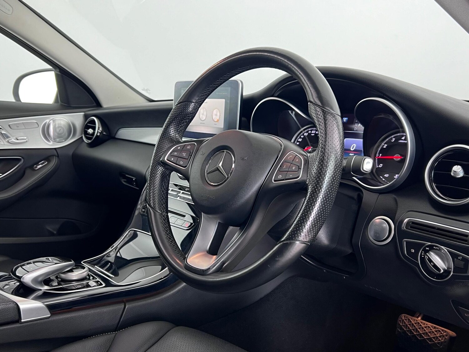 Used Mercedes-Benz C Class 2016 for sale - 77575527: Photo 17