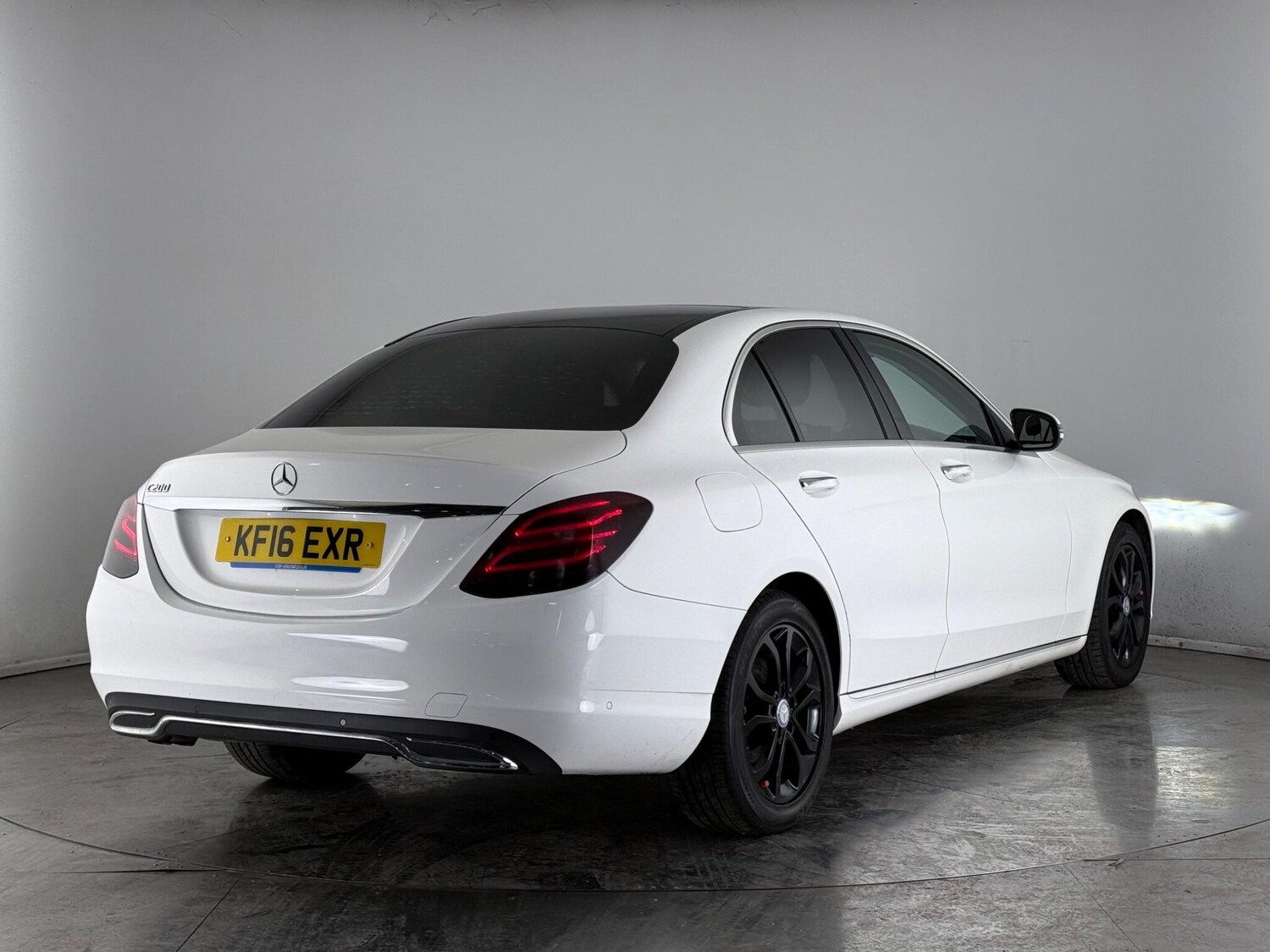 Used Mercedes-Benz C Class 2016 for sale - 77575527: Photo 6