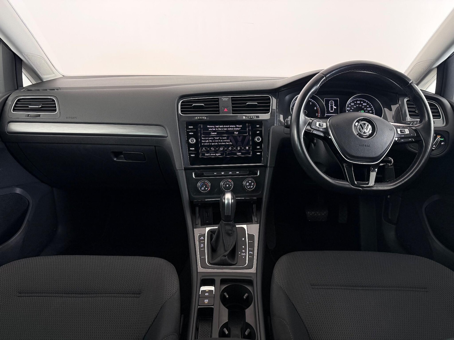 Used Volkswagen Golf 2019 for sale - 77260217: Photo 15