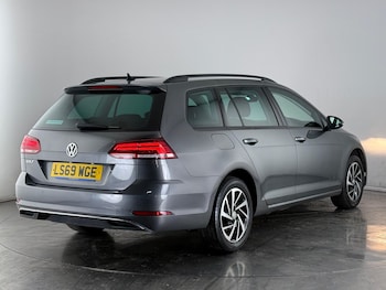 Used Volkswagen Golf 2019 for sale - 77260217: Photo