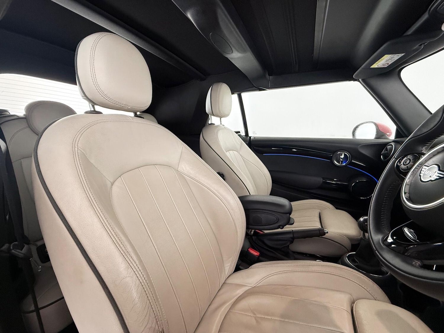 Used MINI Convertible 2019 for sale - 77183050: Photo 18