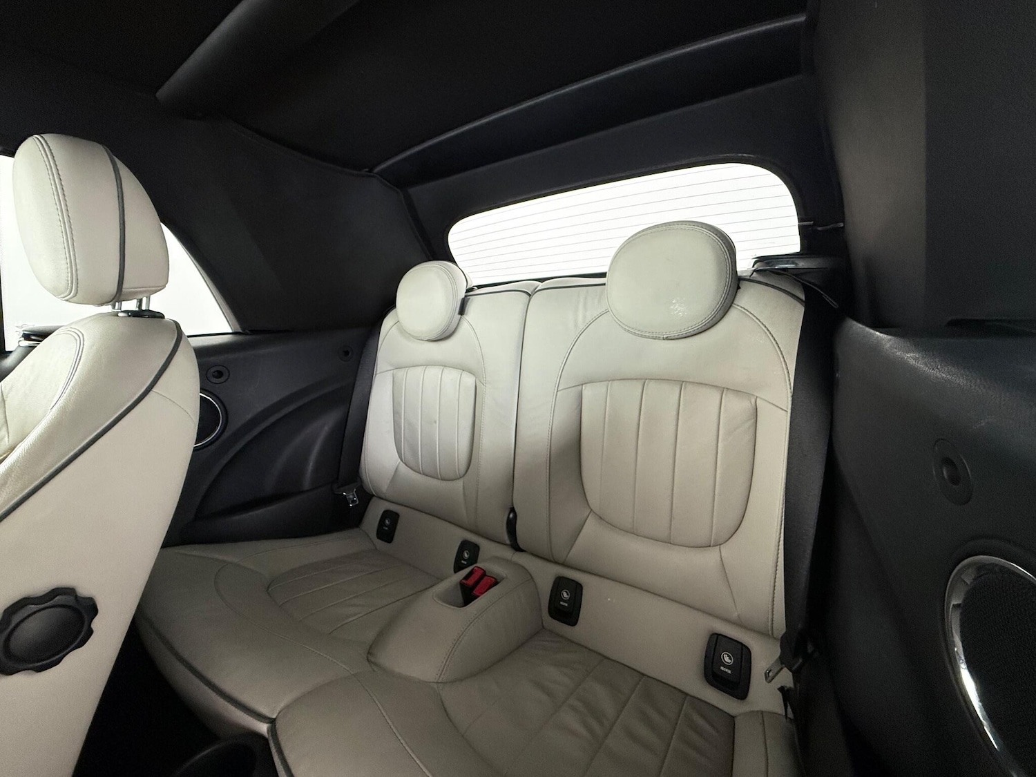 Used MINI Convertible 2019 for sale - 77183050: Photo 21