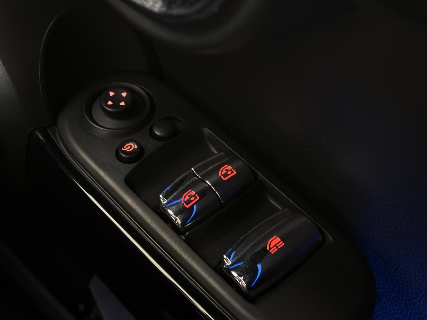 Used MINI Convertible 2019 for sale - 77183050: Photo 27