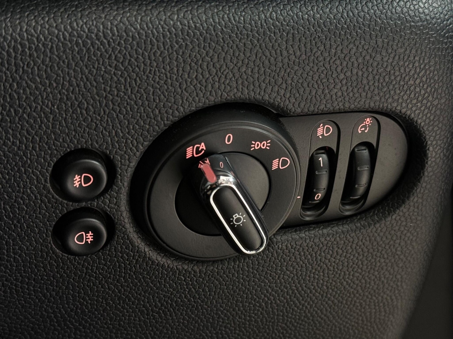 Used MINI Convertible 2019 for sale - 77183050: Photo 28