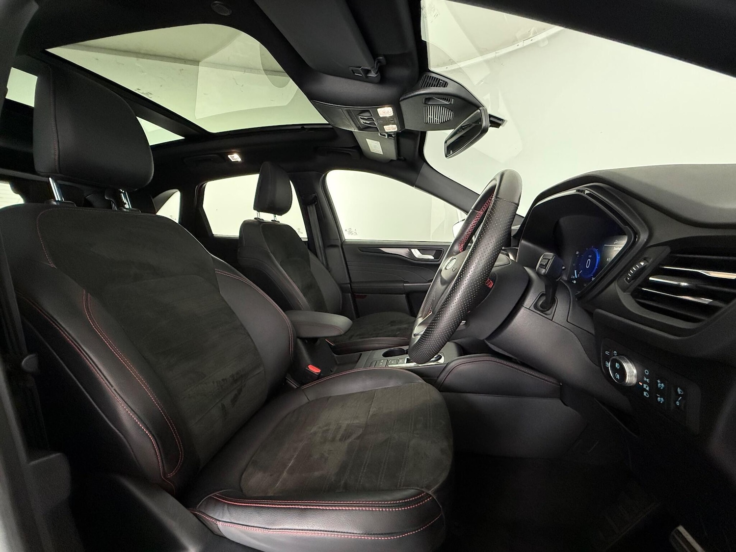 Used Ford Kuga 2023 for sale - 76467357: Photo 15