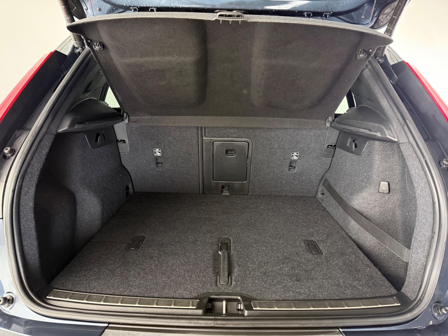 Used Volvo XC40 2018 for sale - 77260211: Photo 10