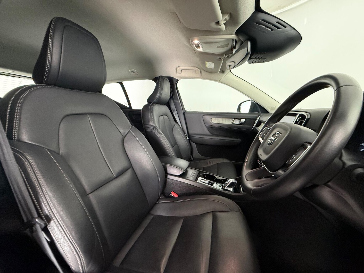 Used Volvo XC40 2018 for sale - 77260211: Photo 11