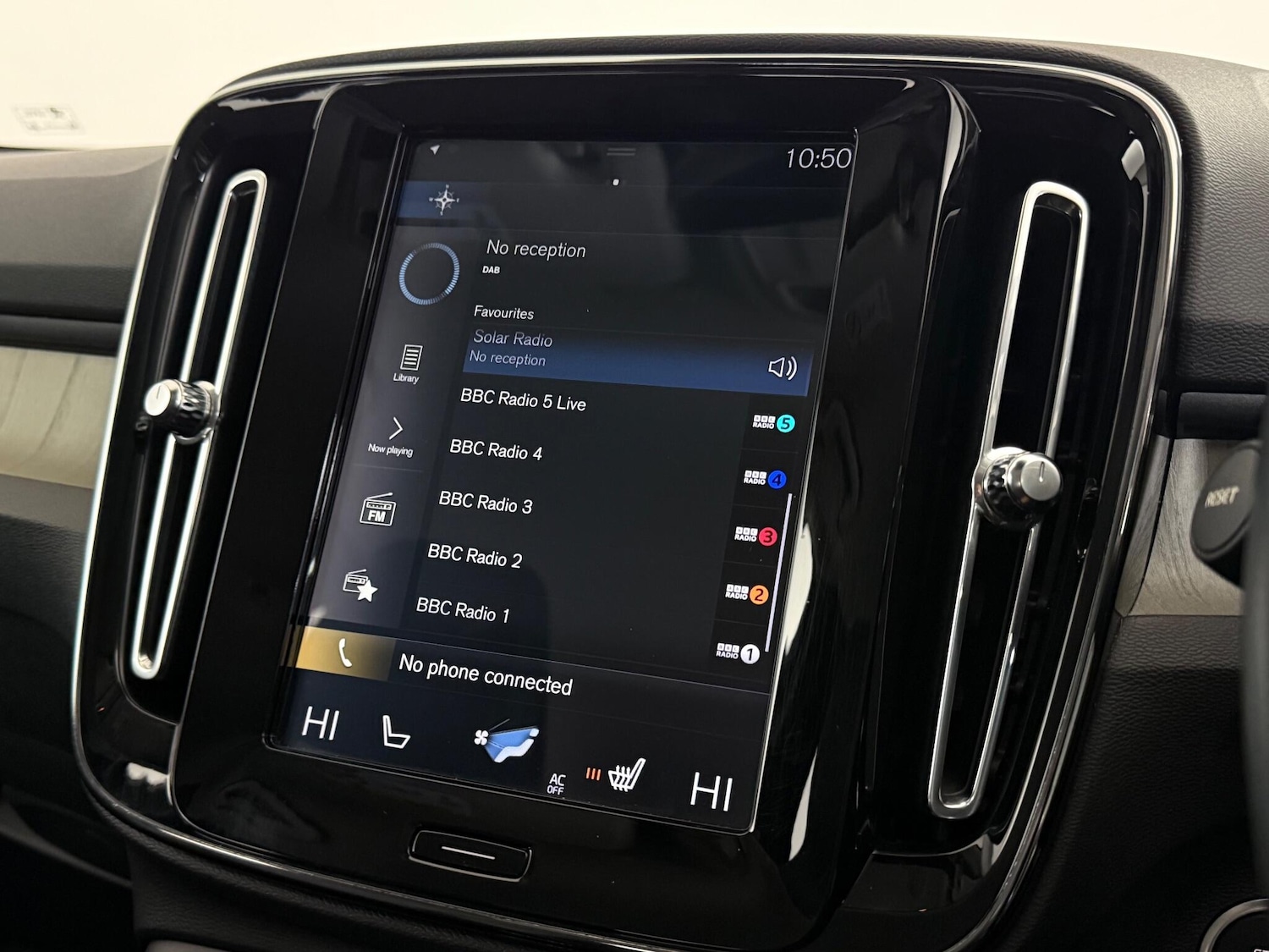 Used Volvo XC40 2018 for sale - 77260211: Photo 31