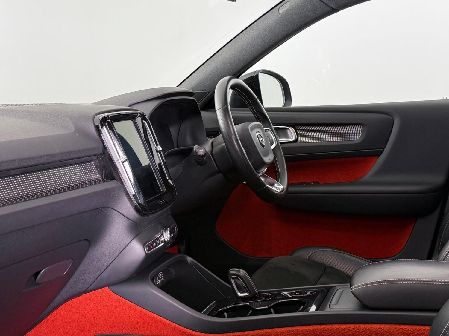 Used Volvo XC40 2019 for sale - 77825340: Photo 19