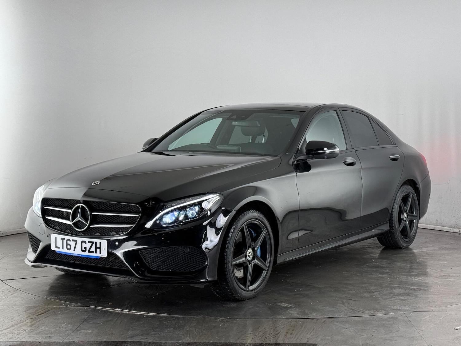 Used Mercedes-Benz C Class 2017 for sale - 77351005: Photo 3