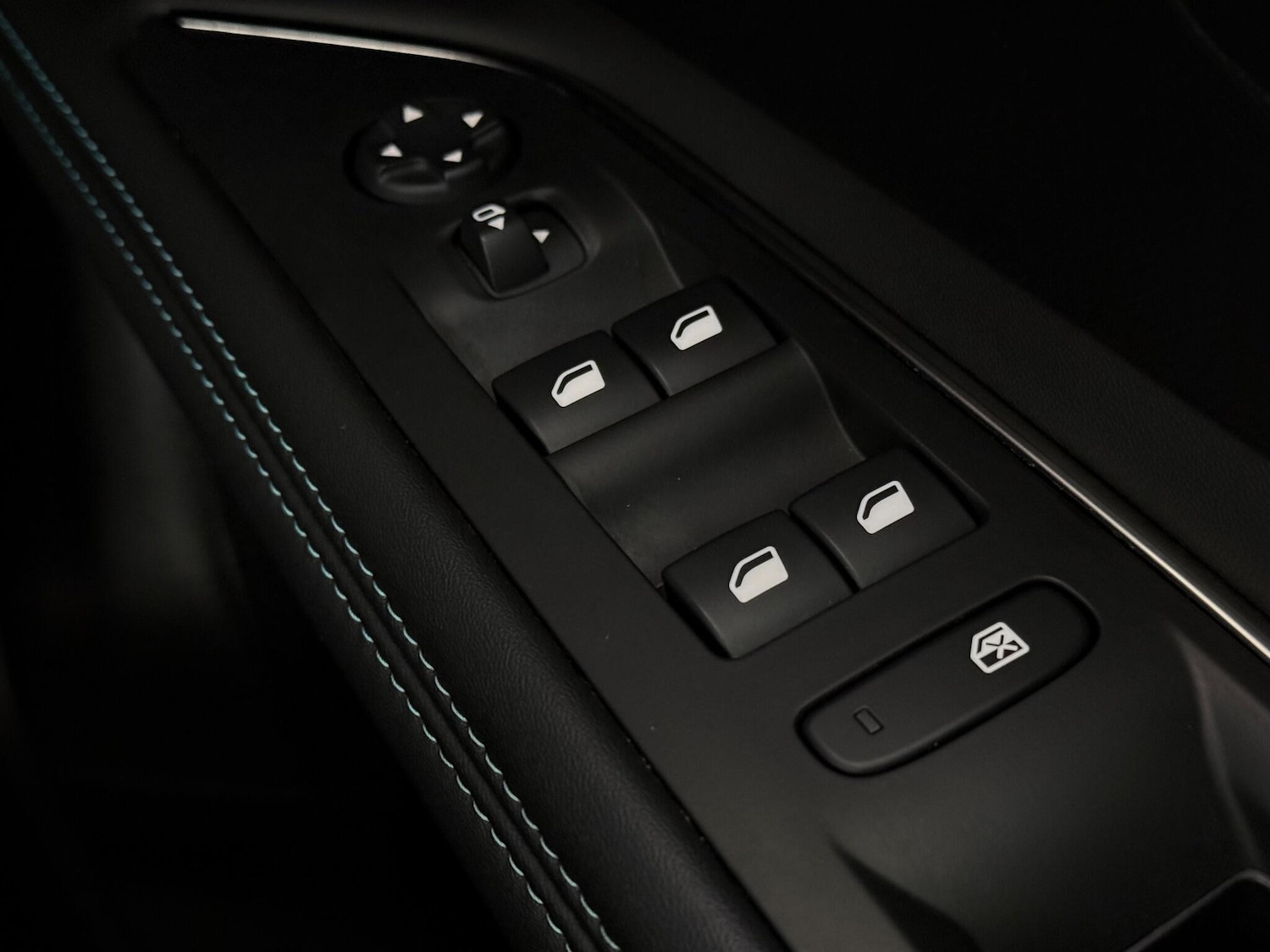 Used Peugeot 3008 2022 for sale - 77292151: Photo 30