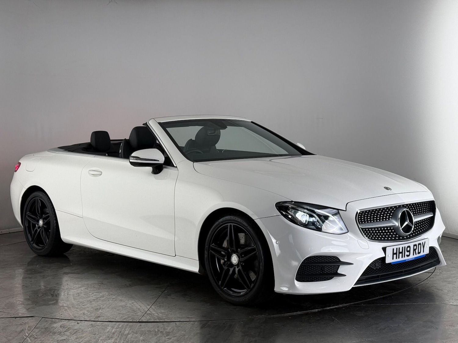 Used Mercedes-Benz E Class 2019 for sale - 76467399: Photo 1