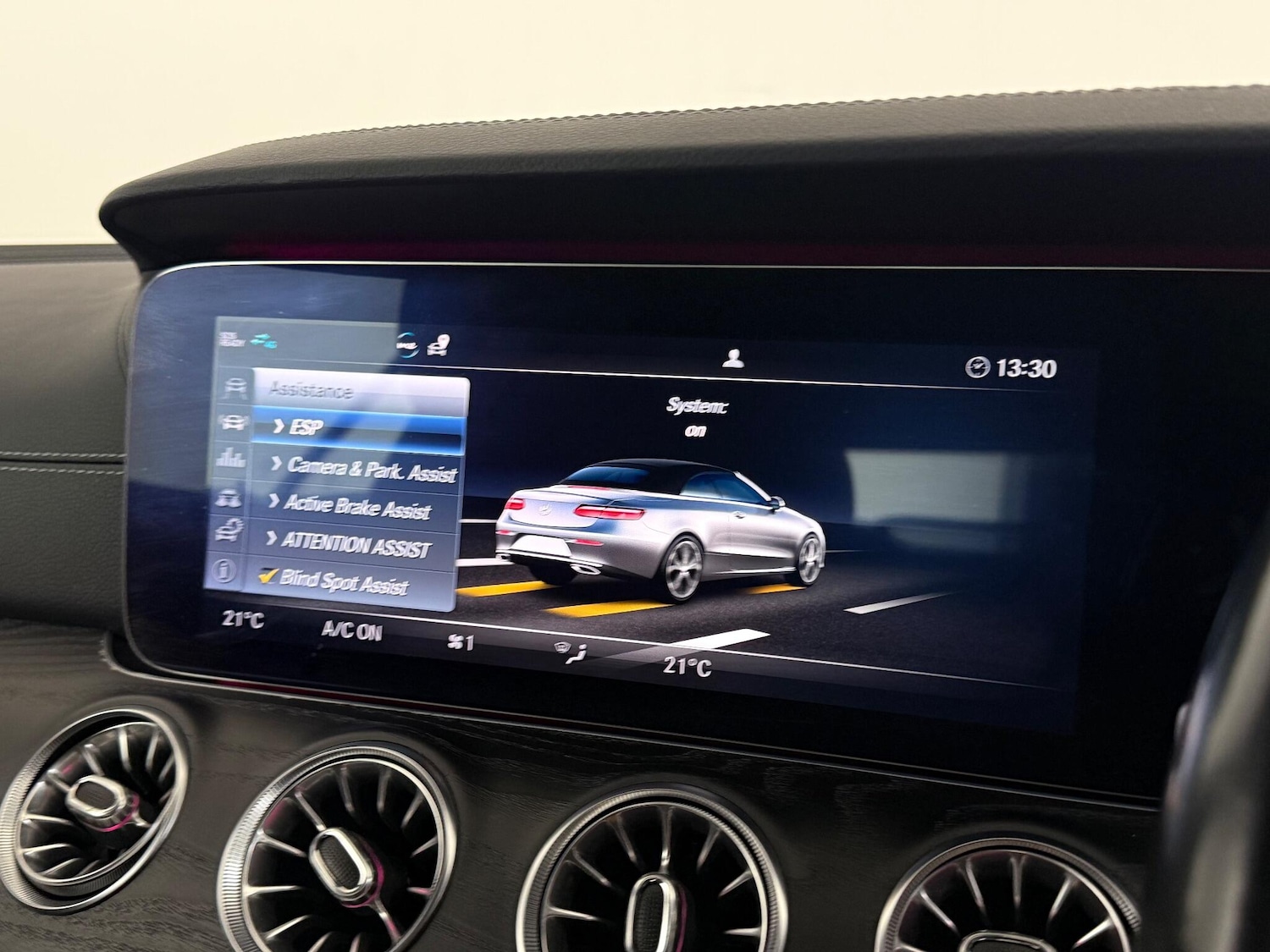 Used Mercedes-Benz E Class 2019 for sale - 76467399: Photo 37