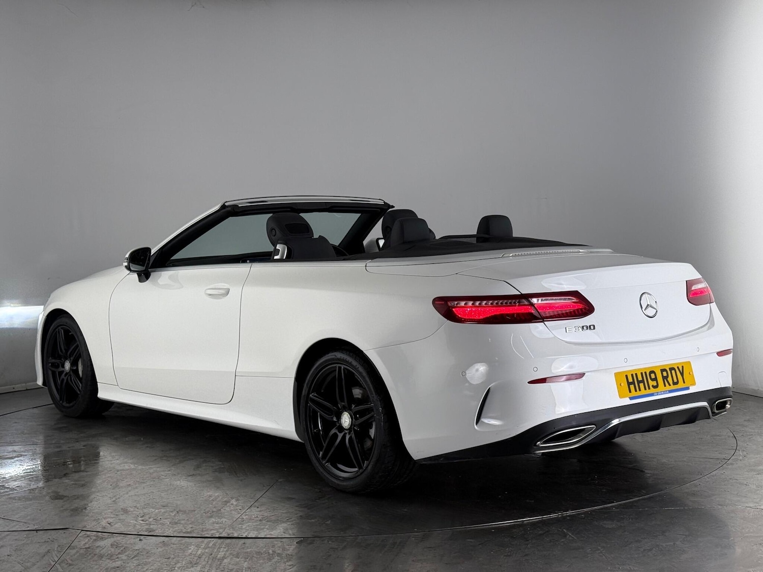 Used Mercedes-Benz E Class 2019 for sale - 76467399: Photo 4