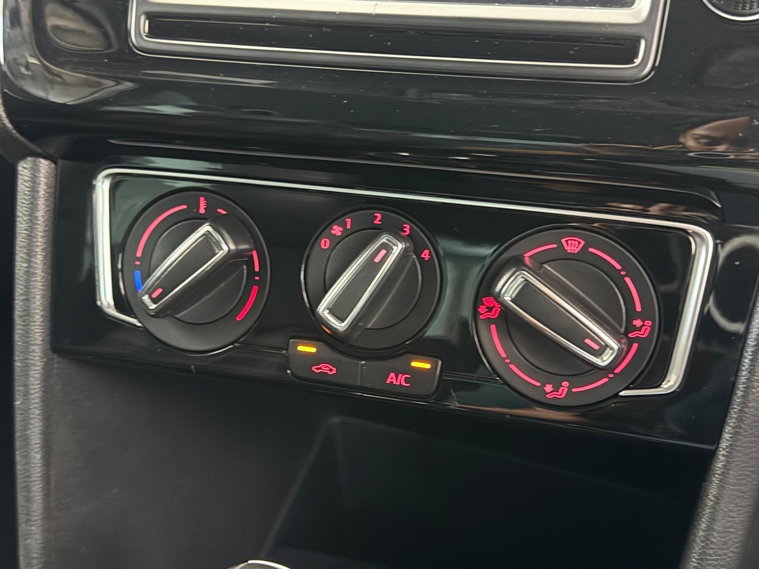 Used Volkswagen Polo 2016 for sale - 76561713: Photo 38