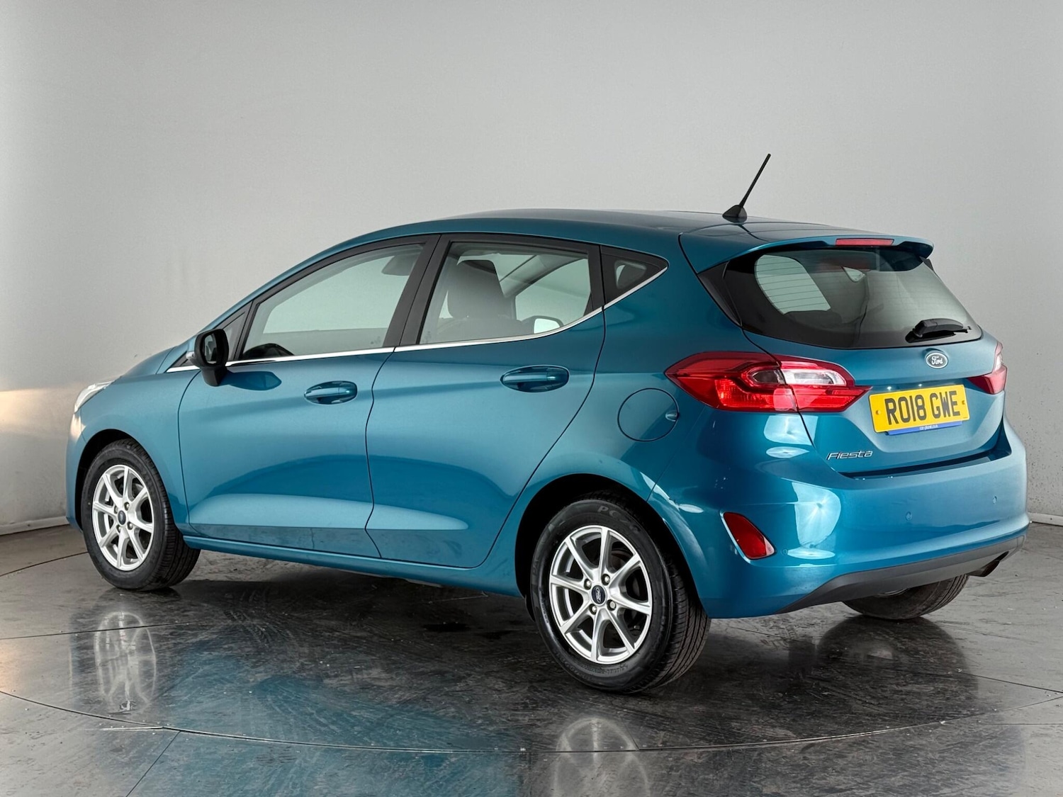Used Ford Fiesta 2018 for sale - 76467390: Photo 5