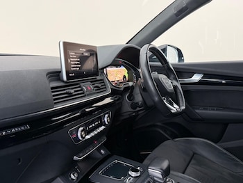Used Audi Q5 2019 for sale - 78574193: Photo
