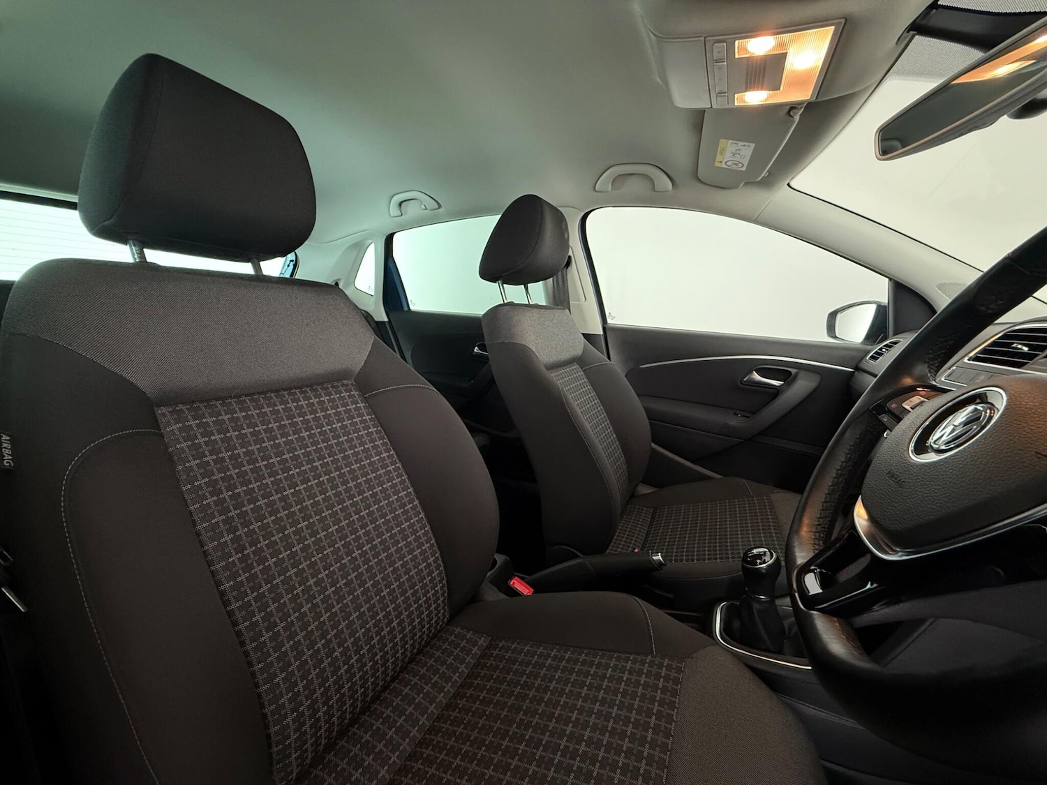 Used Volkswagen Polo 2017 for sale - 76467347: Photo 16