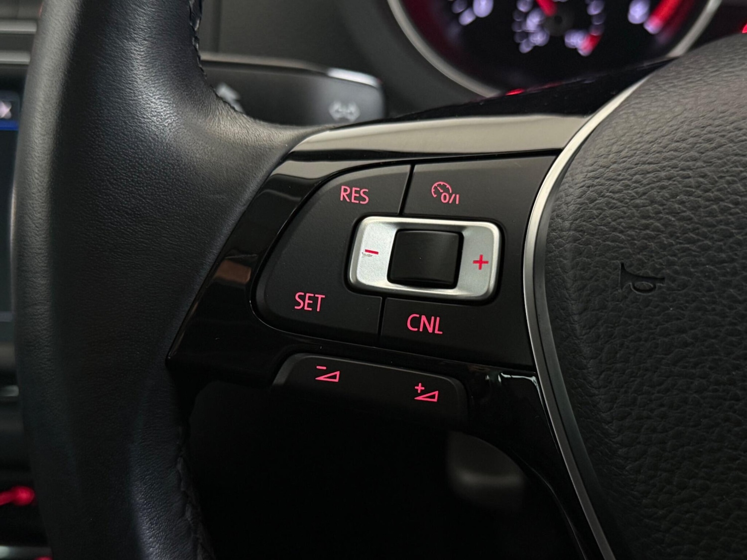 Used Volkswagen Polo 2017 for sale - 76467347: Photo 23