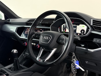 Used Audi Q3 2022 for sale - 78898894: Photo