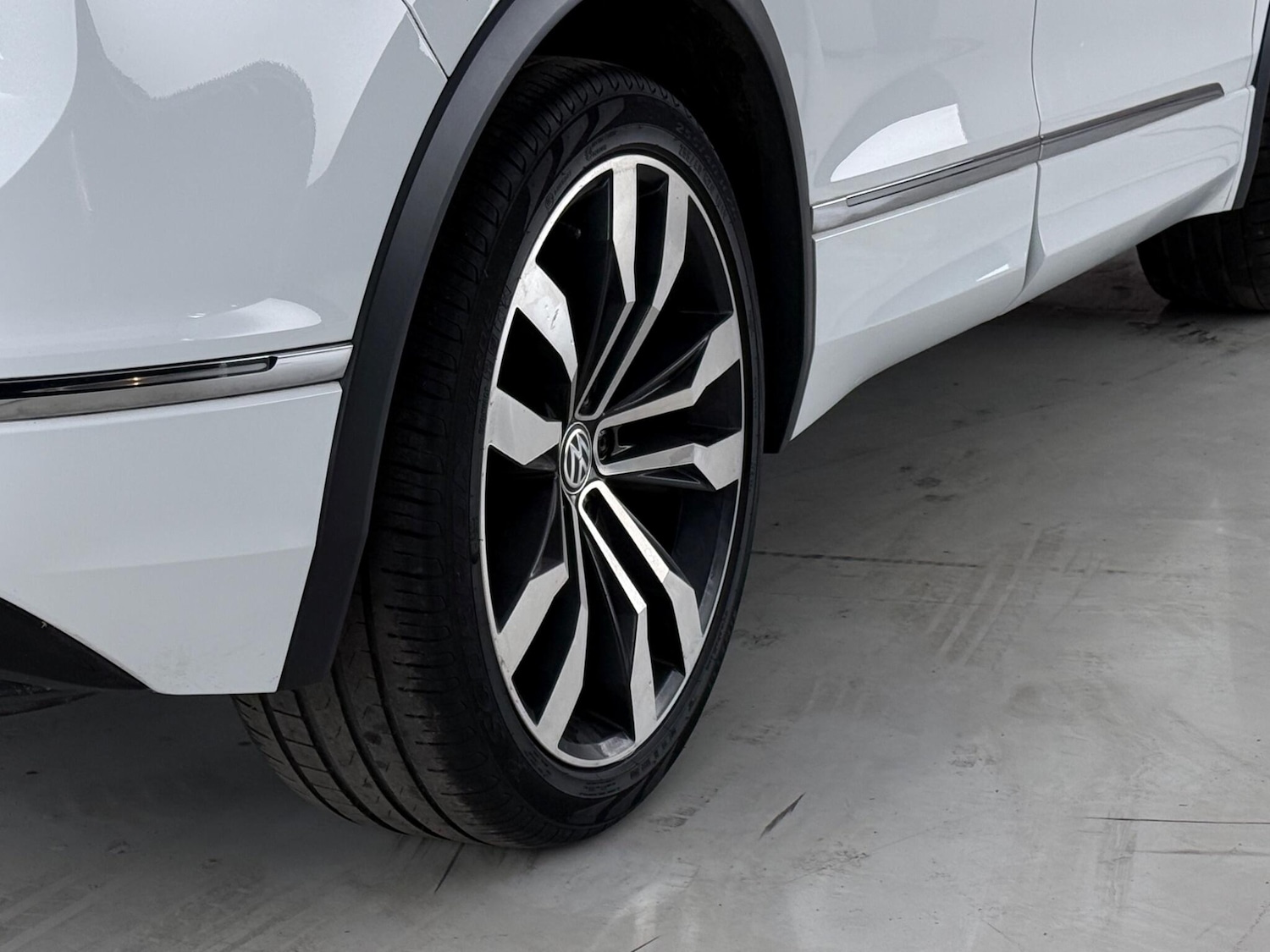 Used Volkswagen Tiguan 2018 for sale - 78065046: Photo 8